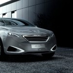 Компания Peugeot рассекретила новый кроссовер