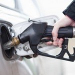 Власти обязали трейдеров снизить цены на бензин