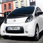 Французы отправятся в кругосветное путешествие на электромобиле