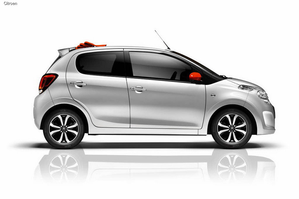 citroen-obnovil-khetchbek-s1--1